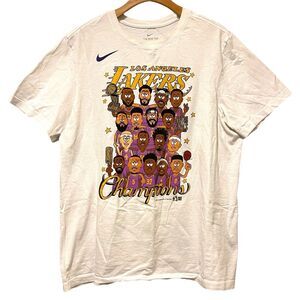 New Nike Lakers 2020 Championship Club Roster Cartoon Tee Shirt Men’s Sz L